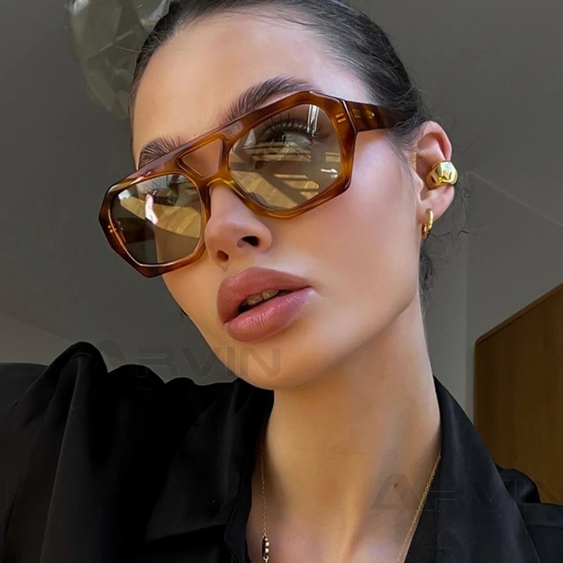 Double Bridges Chic Vintage Square Sunglasses